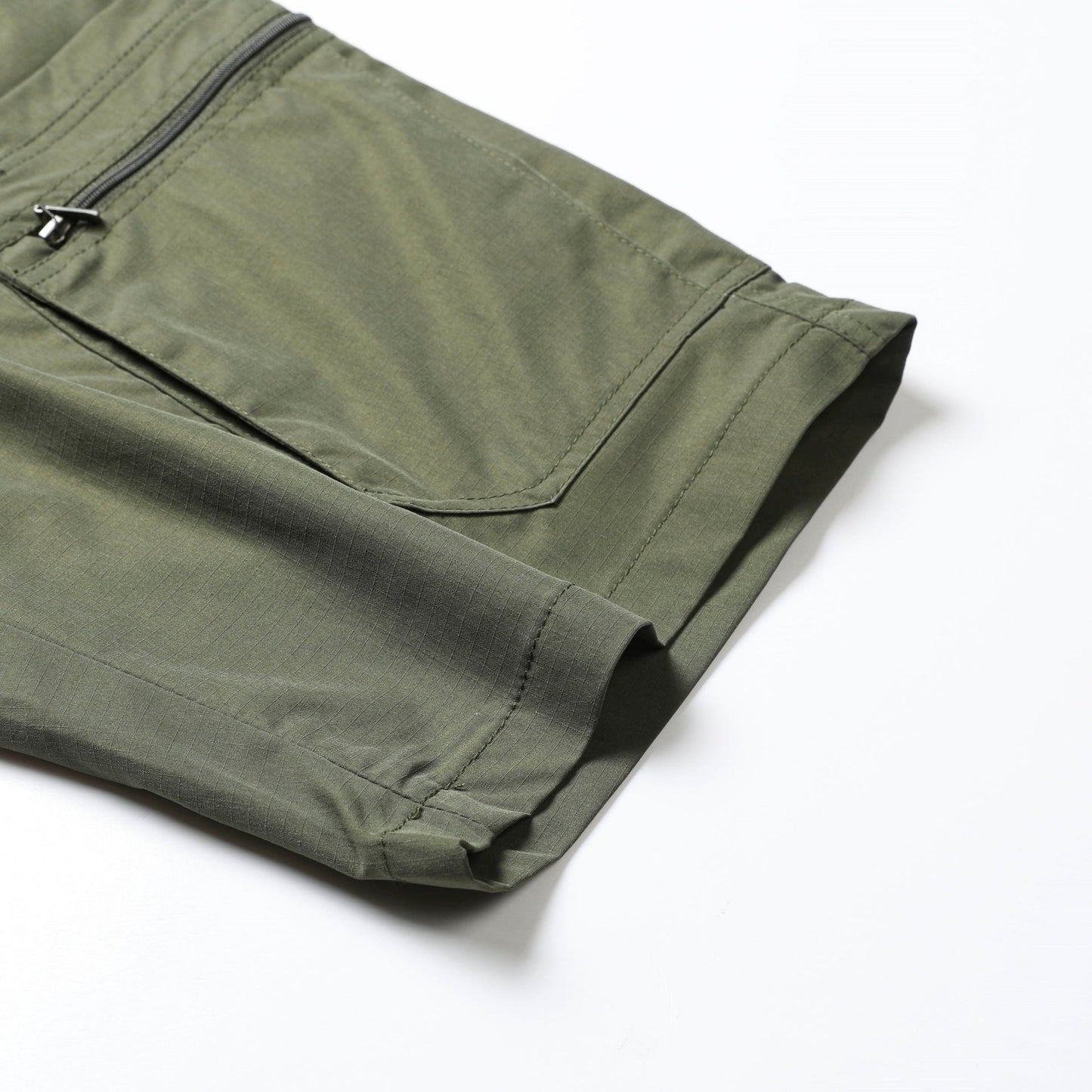 Men's Multi-Pocket Cargo Shorts Built Durable, Designed, pocket detail