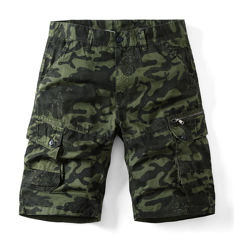 Men's Camo Loose Multi-Pocket Shorts, styling detail
