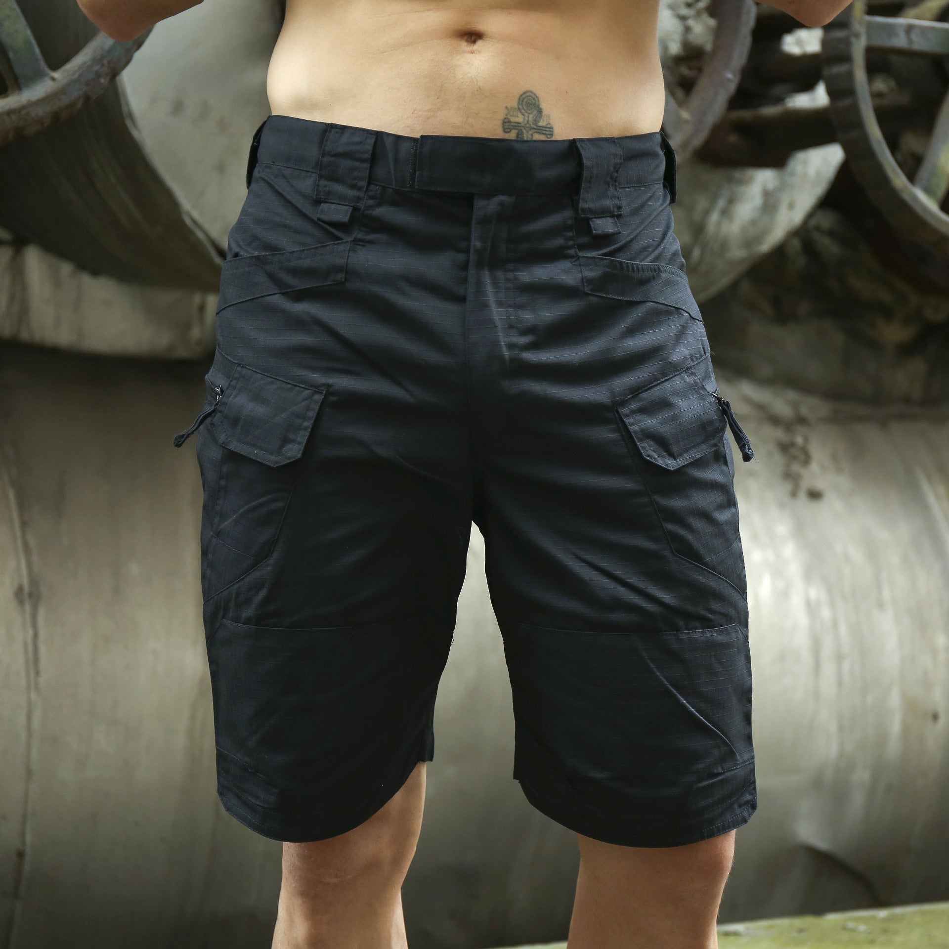 Men's Outdoor Plaid Shorts, full-length view
