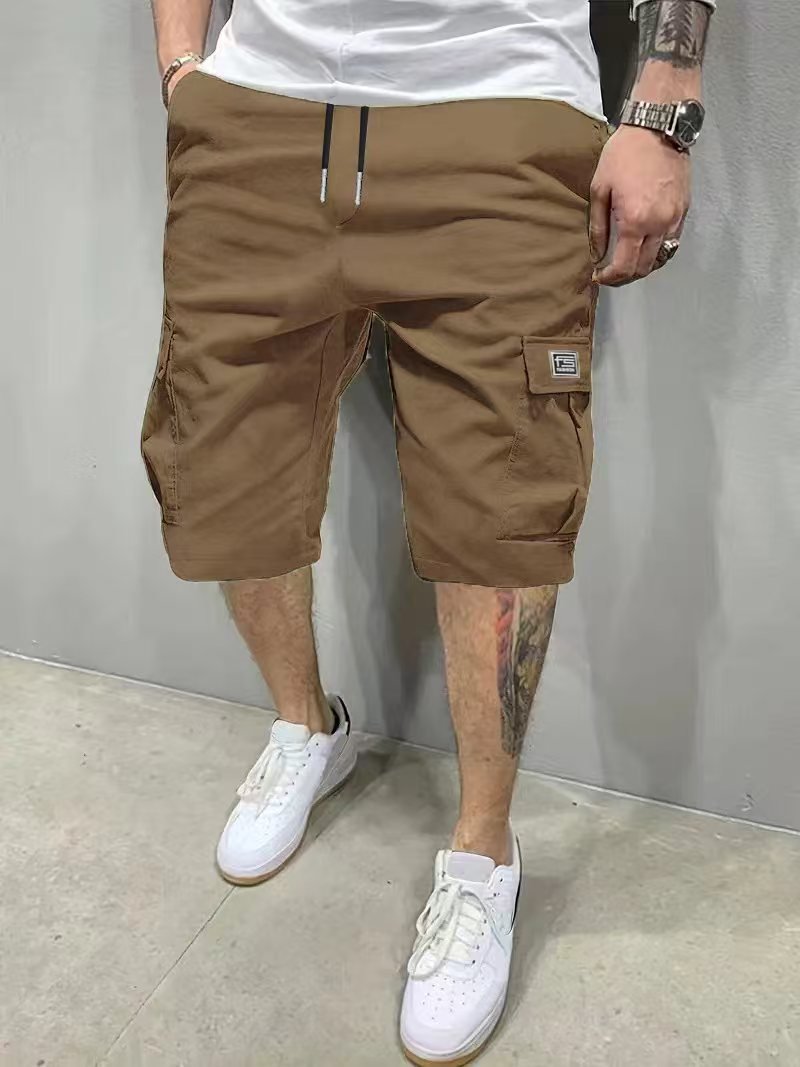 Men's tactical shorts cargo pocket flap and snap closure