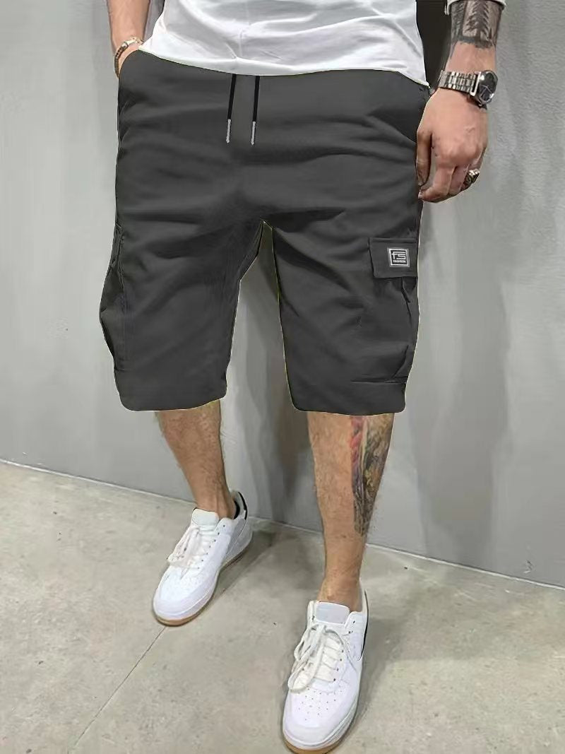 Multi-pocket cargo shorts for hiking and everyday wear